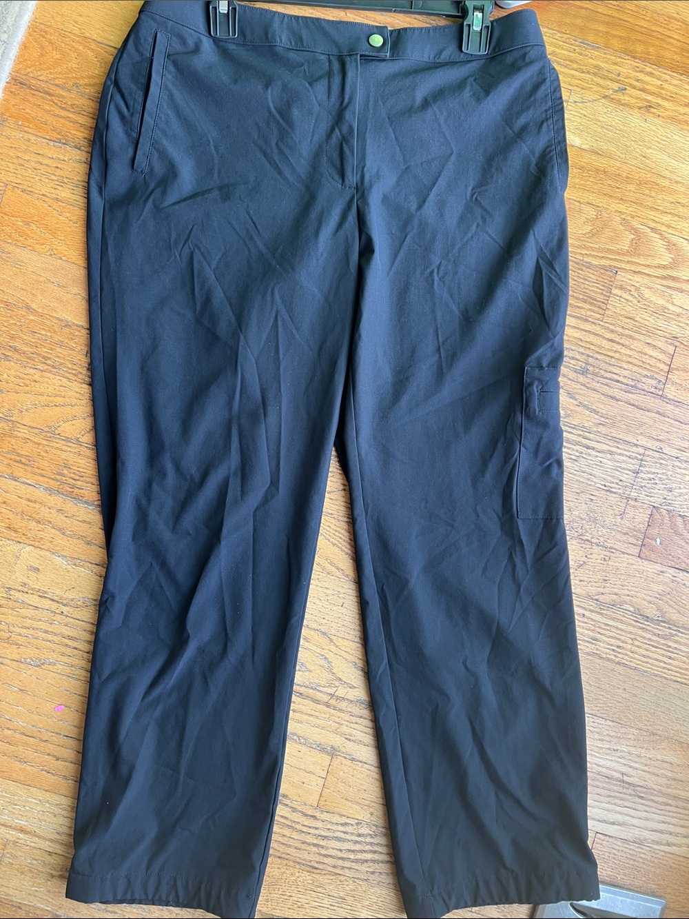 Chico’s Zenergy chino cargo style Black Casual Straight-Leg Pants Size 1 or S/M